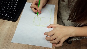 С любопытными свойствами последовательности Фибоначчи знакомились наши учащиеся группы «Дизайн и Web-технологии» на занятии